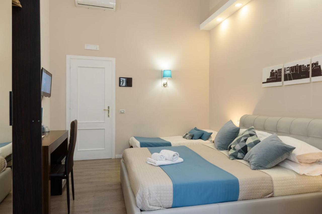 Domus Angioina Bed & Breakfast Наполи Екстериор снимка