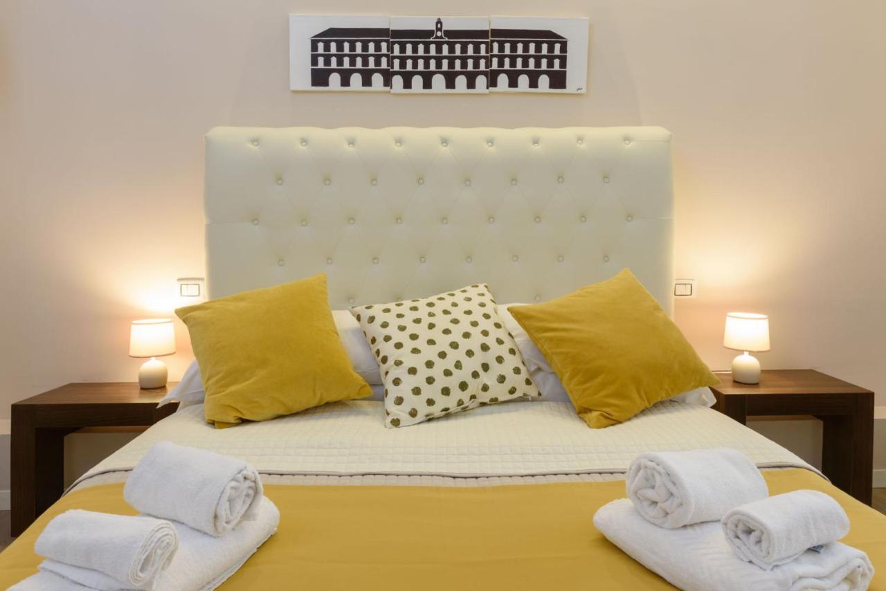 Domus Angioina Bed & Breakfast Наполи Екстериор снимка
