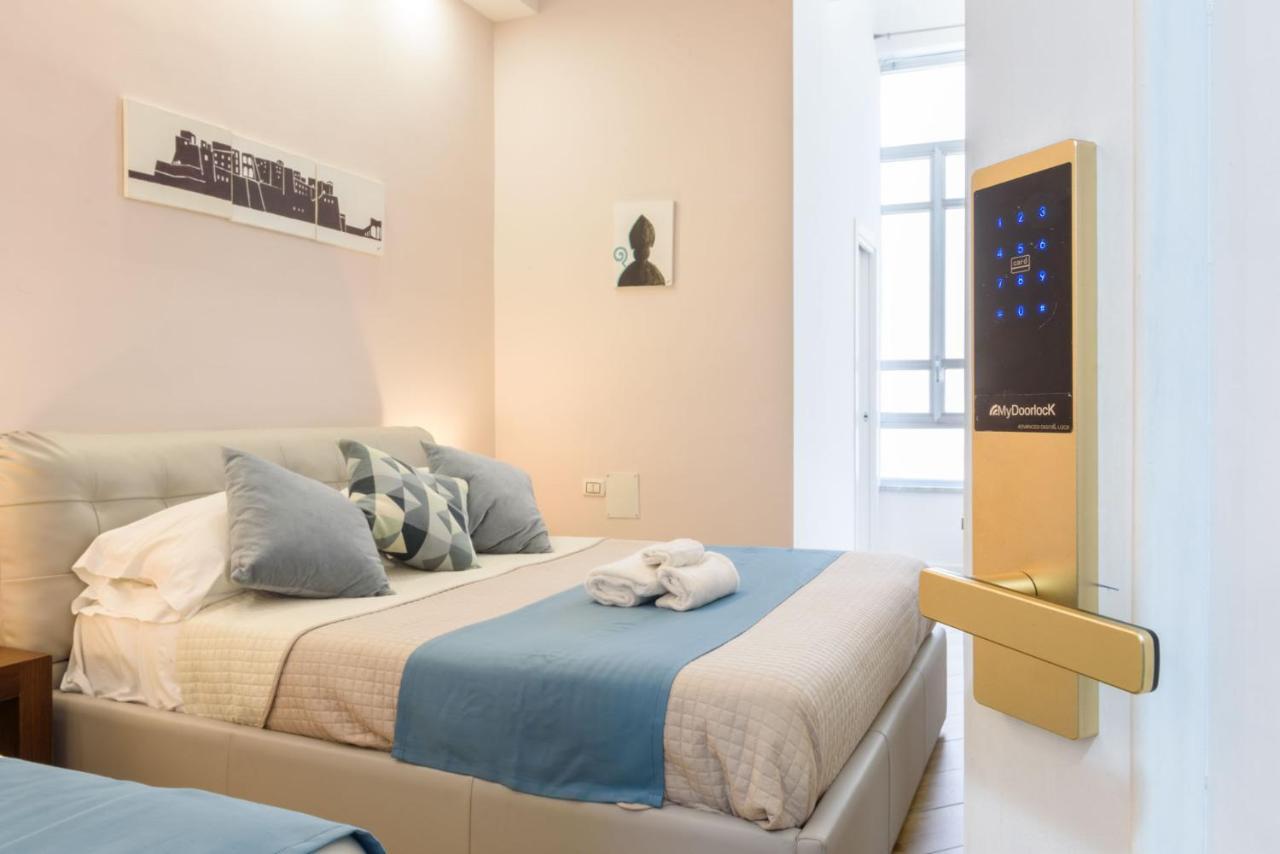 Domus Angioina Bed & Breakfast Наполи Екстериор снимка