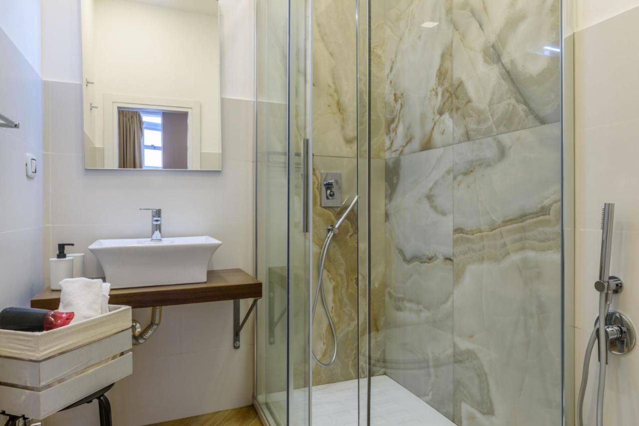 Domus Angioina Bed & Breakfast Наполи Екстериор снимка